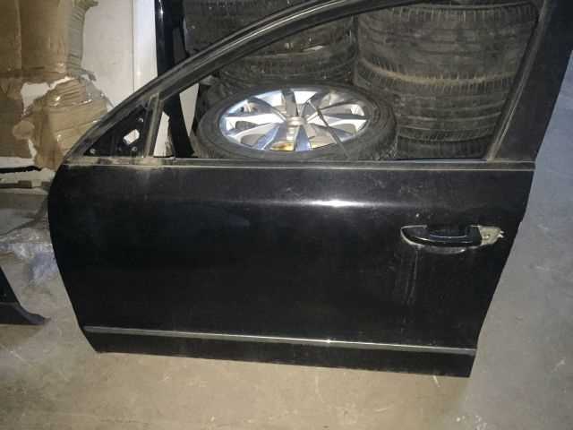 Skoda Süper B 2012-2014 Çıkma Yedek Sol Kapı